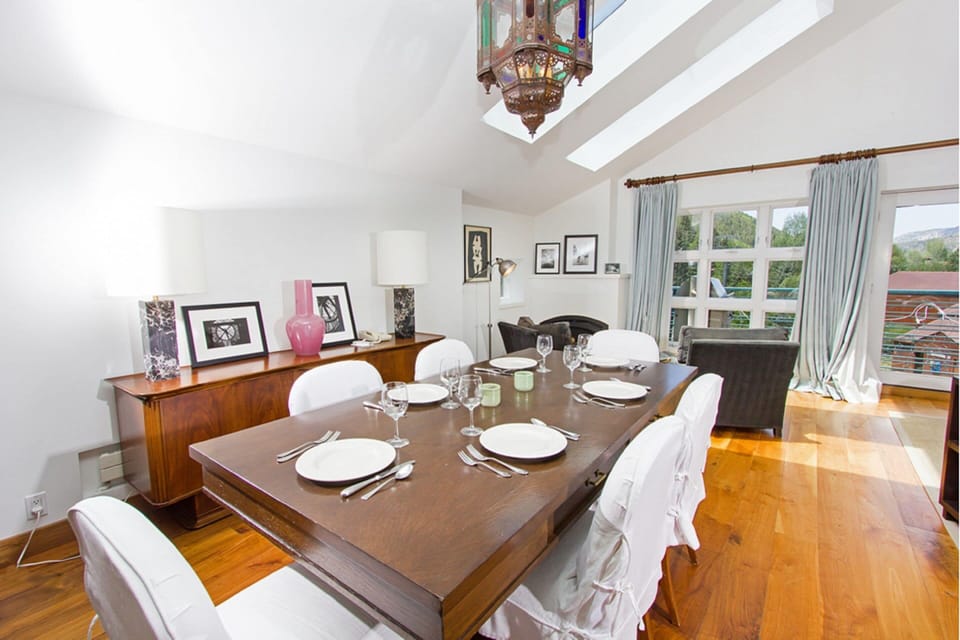Condo, 3 Bedrooms | In-room dining