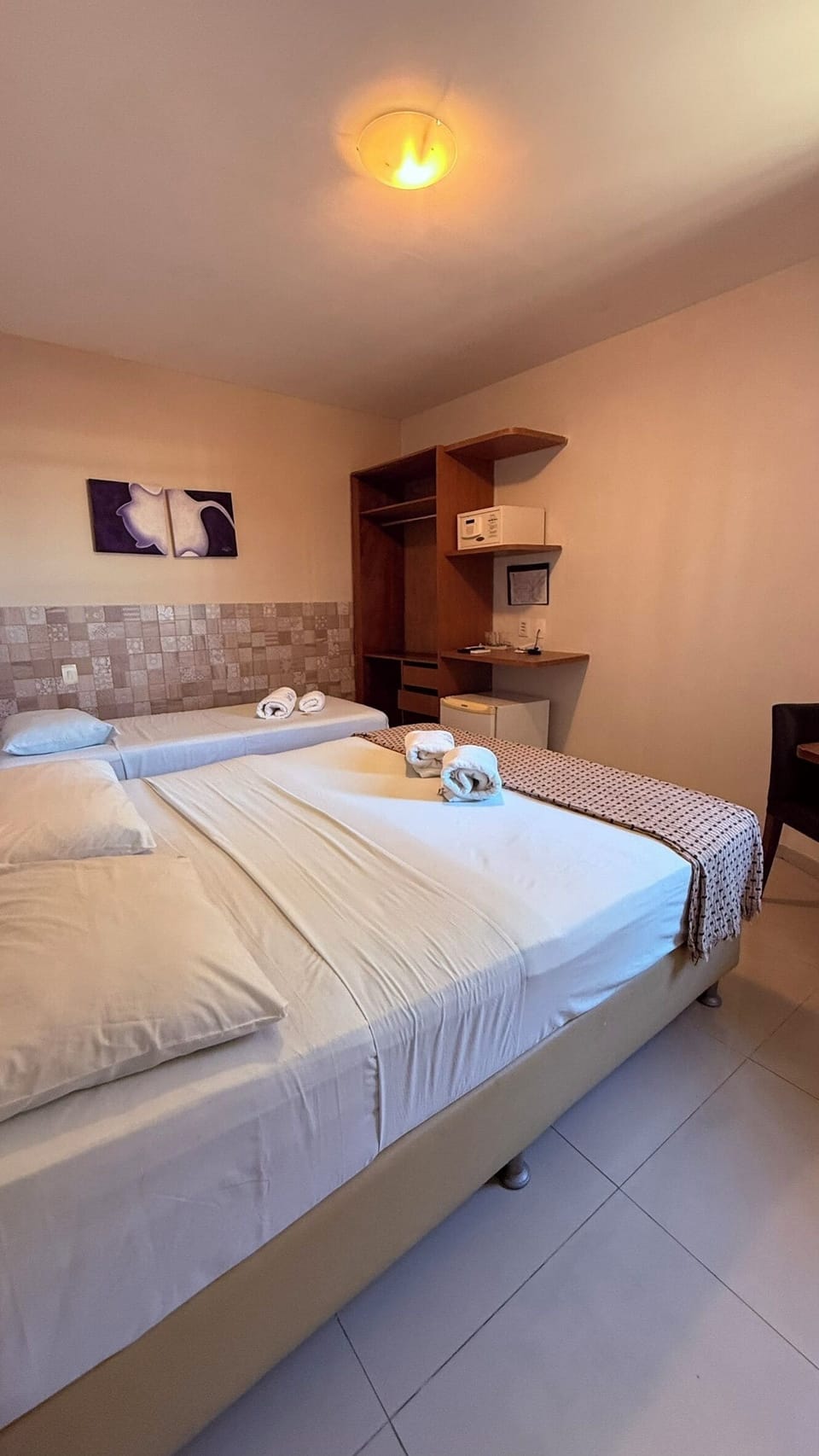 Standard Triple Room | Minibar, free WiFi