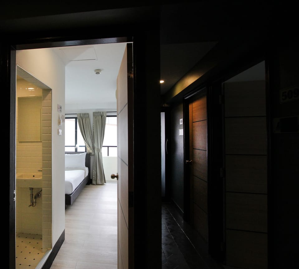 Standard Room with Air Conditioned | Free WiFi, bed sheets