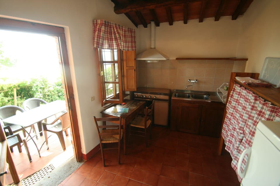 Apartment | Private kitchen | Shared fridge