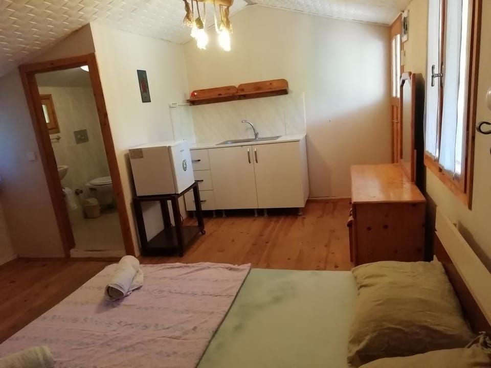 Superior Bungalow, Kitchenette | In-room safe, desk, iron/ironing board, free WiFi