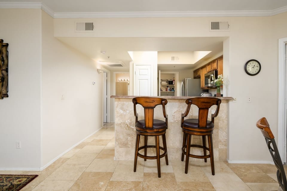 Condo, 2 Bedrooms | Interior