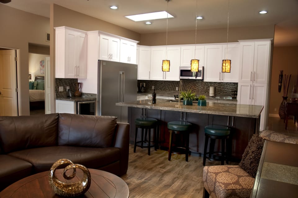 House, 4 Bedrooms | Private kitchen | Fridge, microwave, oven, dishwasher