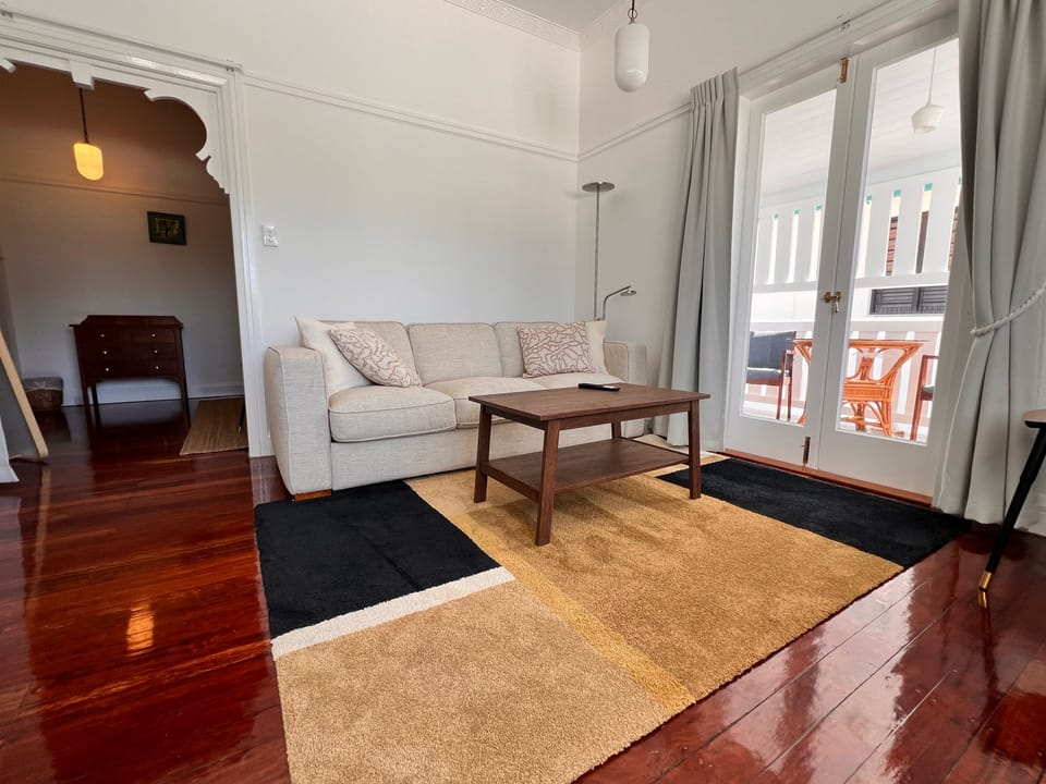 Panoramic Suite | Living area | 60-cm TV with digital channels, printers