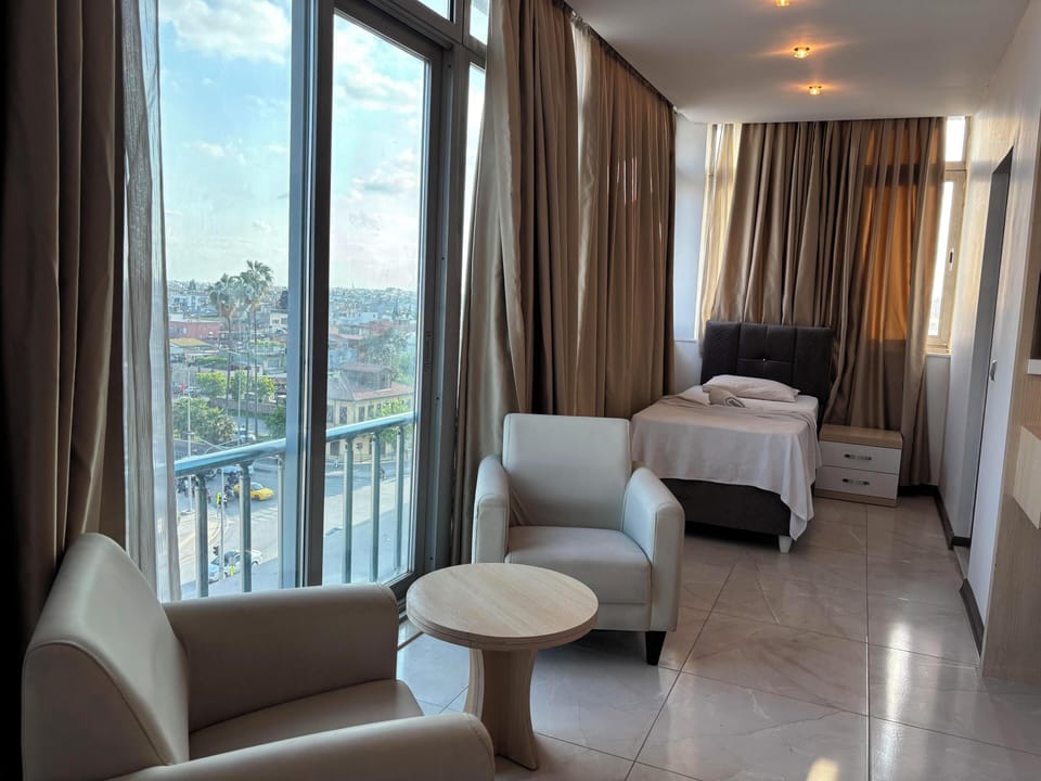 City Triple Room | Premium bedding, free WiFi