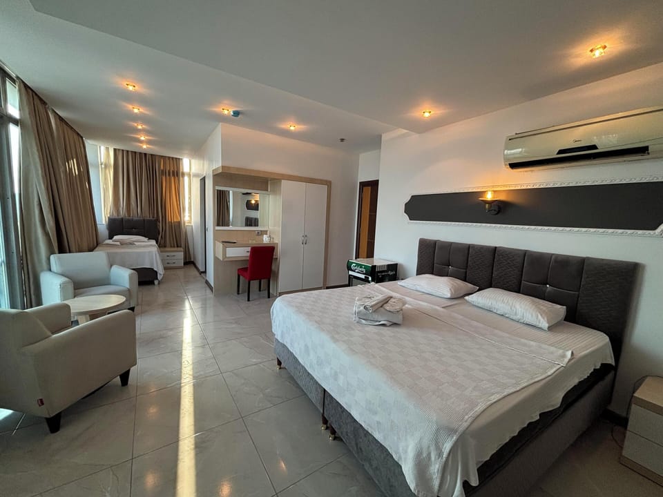 City Double Room | Premium bedding, free WiFi