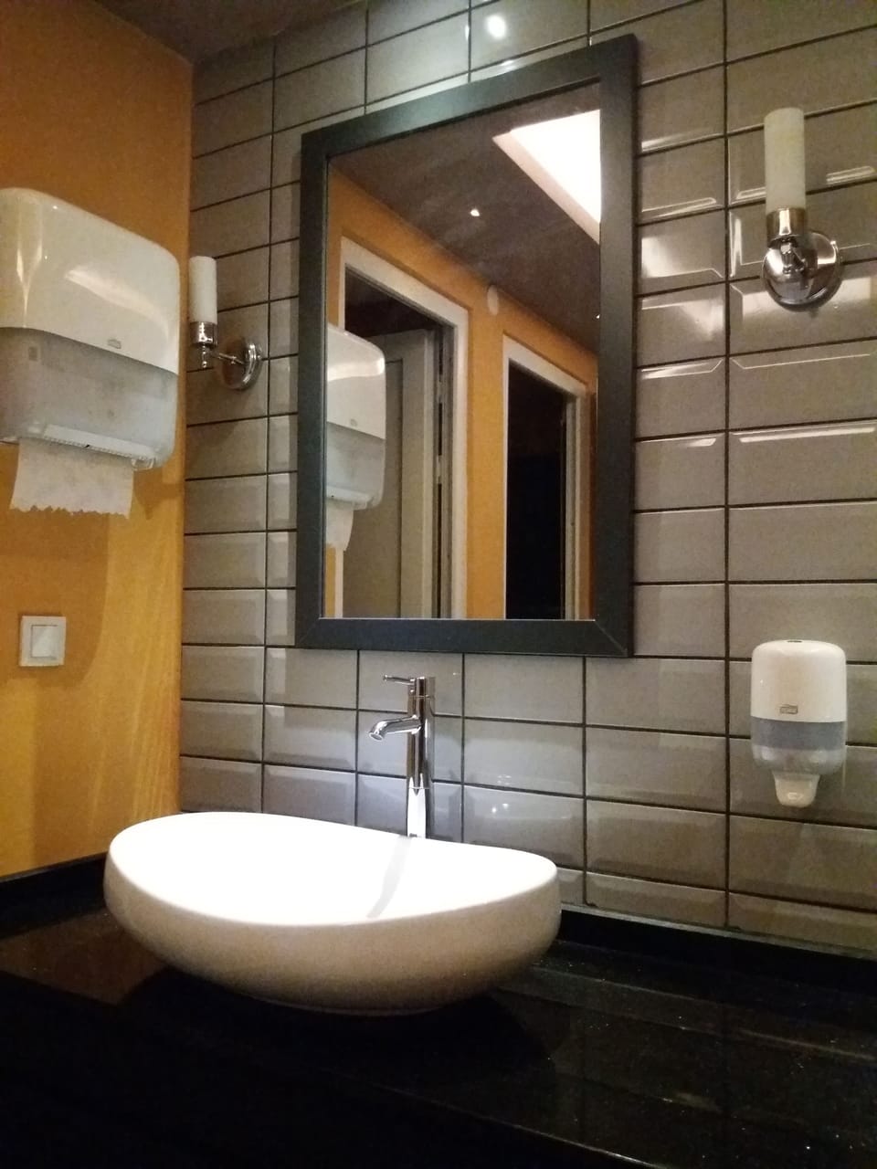 Basic Shared Dormitory, Mixed Dorm | Premium bedding, soundproofing, free WiFi, bed sheets