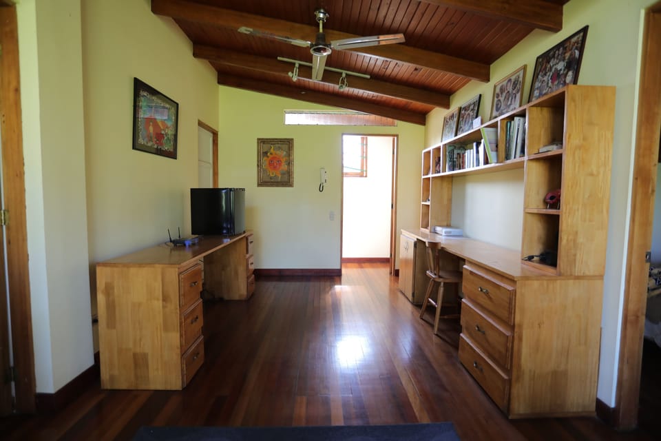 Luna Room  | Living area | TV