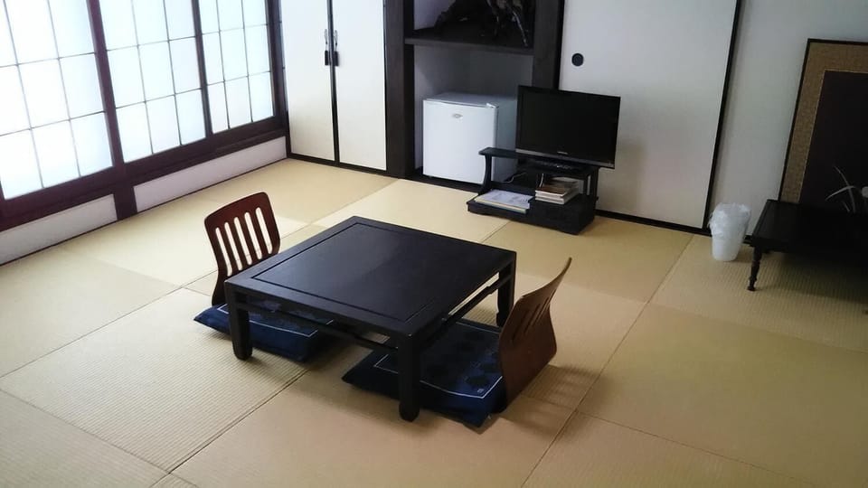 Private Vacation Home | 2 bedrooms, down comforters, WiFi (free), individually decorated