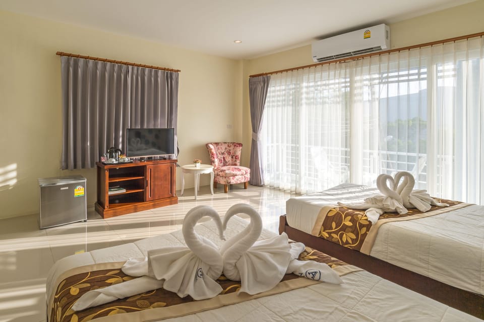 Superior Twin Room | Free WiFi, bed sheets