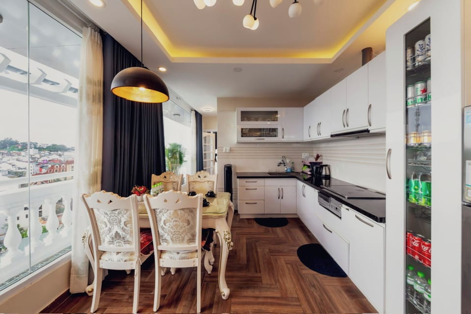 Penthouse, 2 Bedrooms | Soundproofing, free WiFi, bed sheets