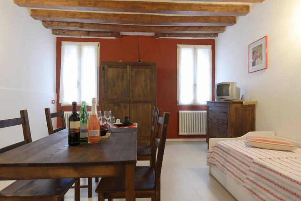 Apartment, 1 Bedroom | Living area