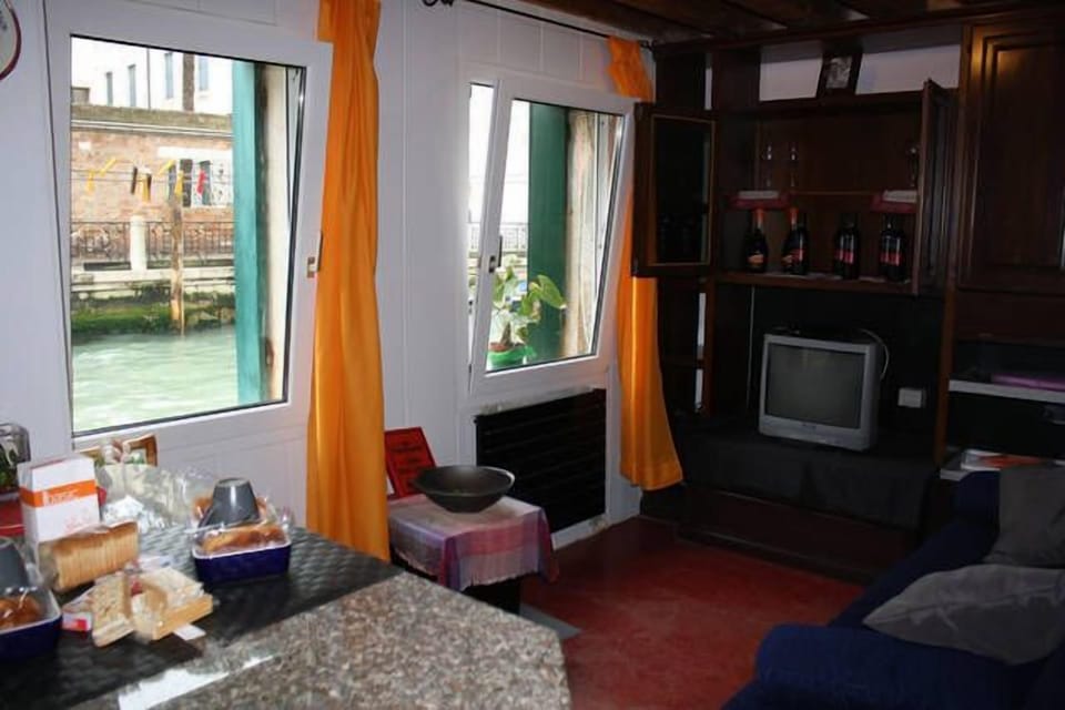 Apartment, 1 Bedroom | Living area