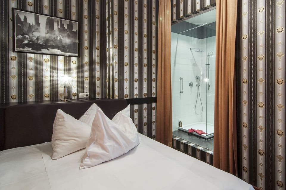 Standard Single Room | Hypo-allergenic bedding, minibar, in-room safe, individually decorated