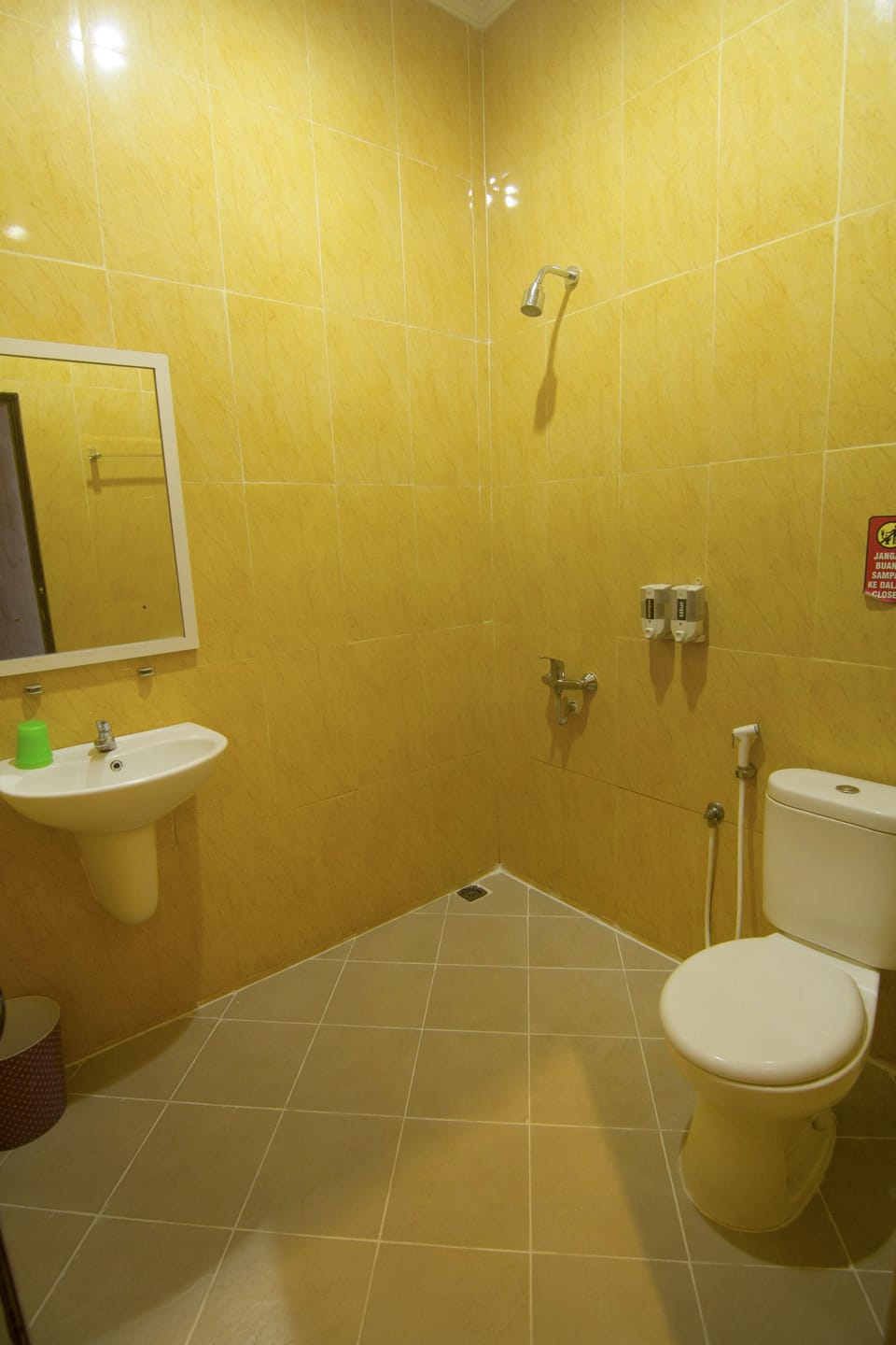 Shower, free toiletries, towels, soap