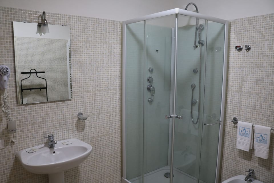 Double or Twin Room | Soundproofing, cribs/infant beds, free WiFi, bed sheets