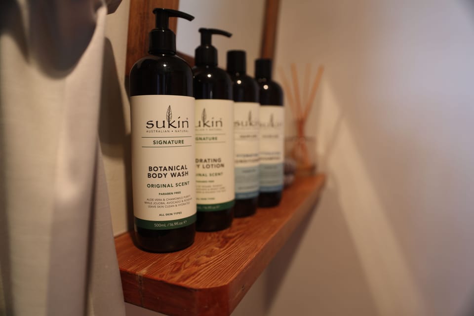 Bathroom amenities