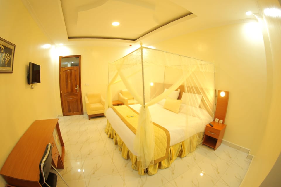 In-room safe, desk, iron/ironing board (on request), WiFi (free)