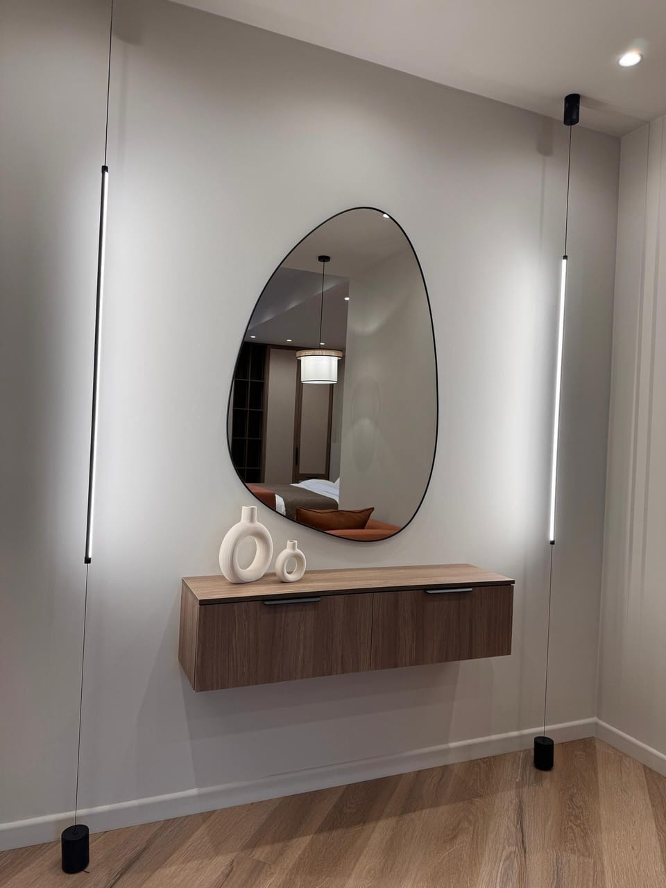 Design Studio Suite, 1 King Bed with Sofa bed | Premium bedding, down comforters, minibar, in-room safe