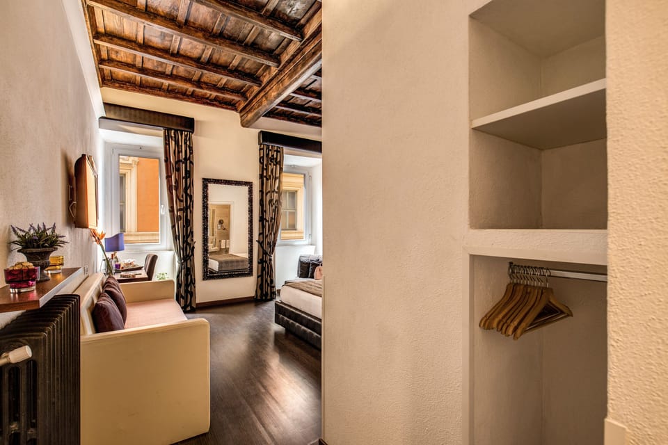 Junior Suite | Premium bedding, minibar, in-room safe, desk