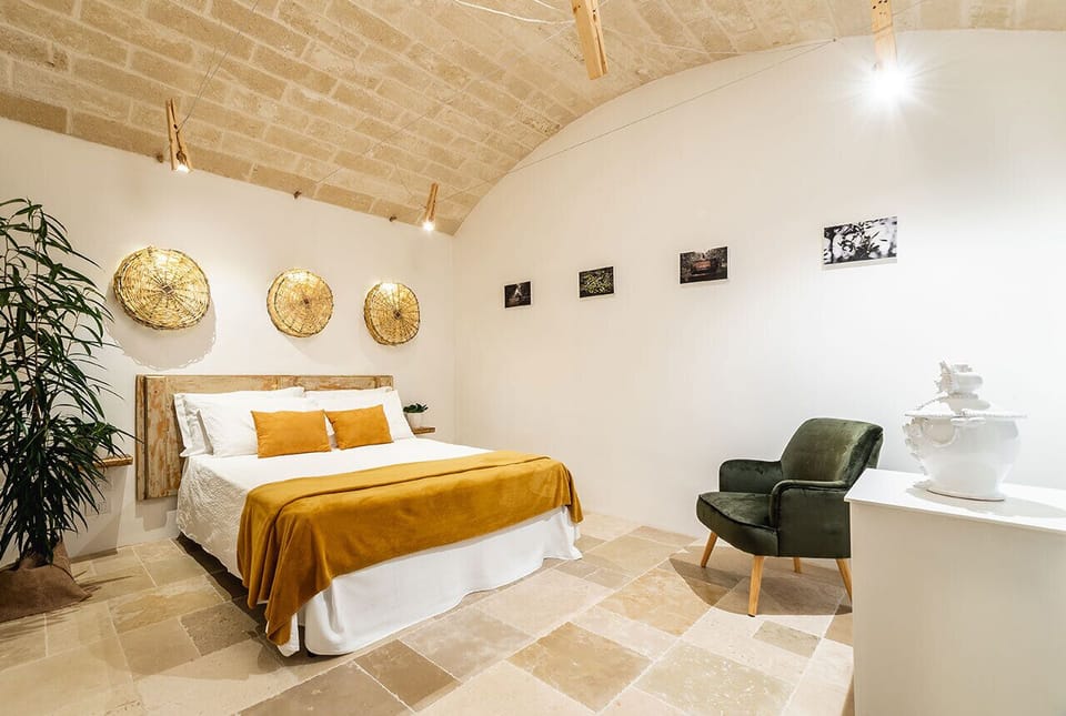 Room | Iron/ironing board, free WiFi, bed sheets