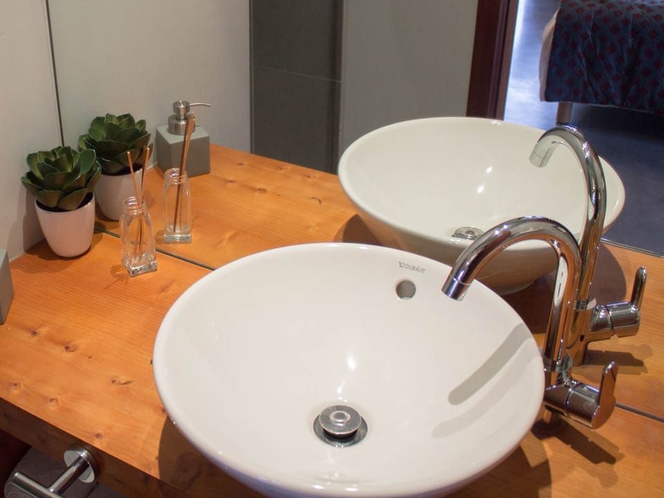 Superior Double Room, Ensuite, Garden View (Les Pieds dans l'Eau) | Bathroom