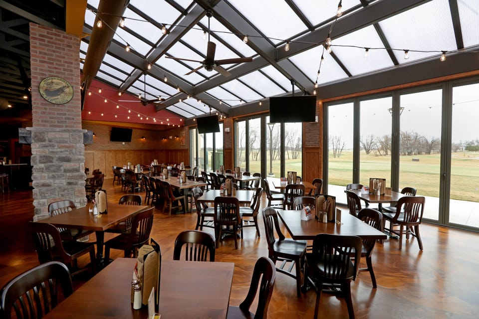 Breakfast, lunch and dinner served