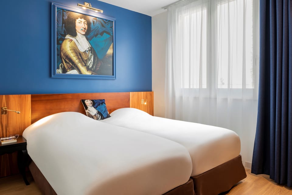 Pillowtop beds, minibar, in-room safe, desk