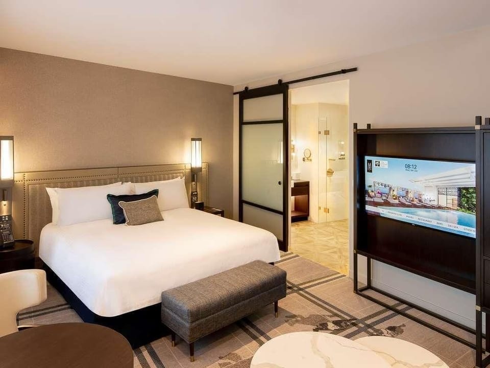 Superior Suite, 1 King Bed | Egyptian cotton sheets, premium bedding, minibar, in-room safe