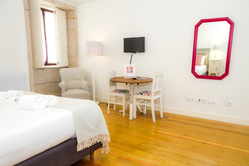City Apartment (  4F ) | Iron/ironing board, free WiFi, bed sheets