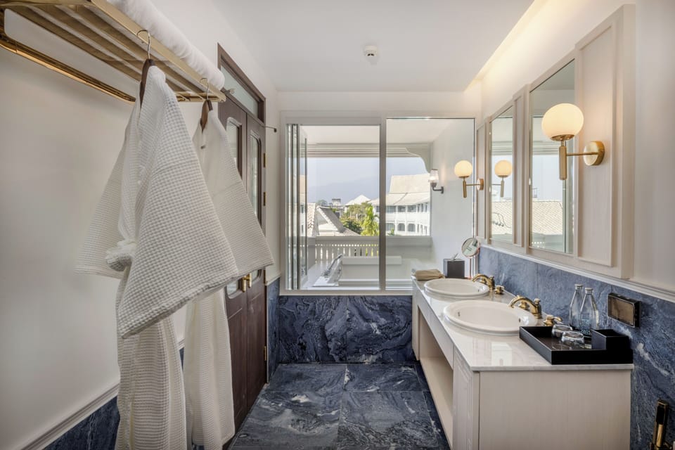 Thapae Corner Hydrotherapy Suite | Interior