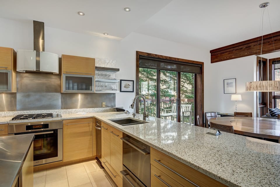 Condo, 2 Bedrooms | Private kitchen | Full-size fridge, microwave, oven, stovetop