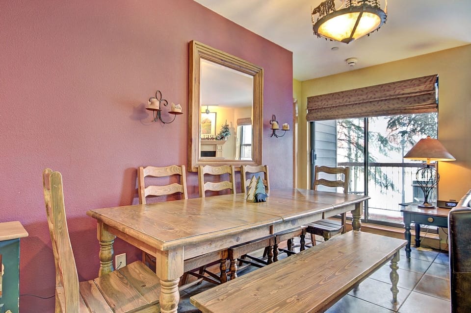 Condo, 1 Bedroom | Private kitchen | Full-size fridge, microwave, oven, stovetop