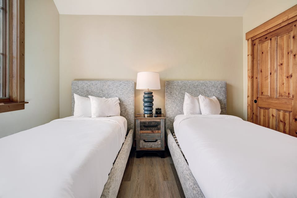 Townhome, 2 Bedrooms | 2 bedrooms, iron/ironing board, free WiFi, bed sheets