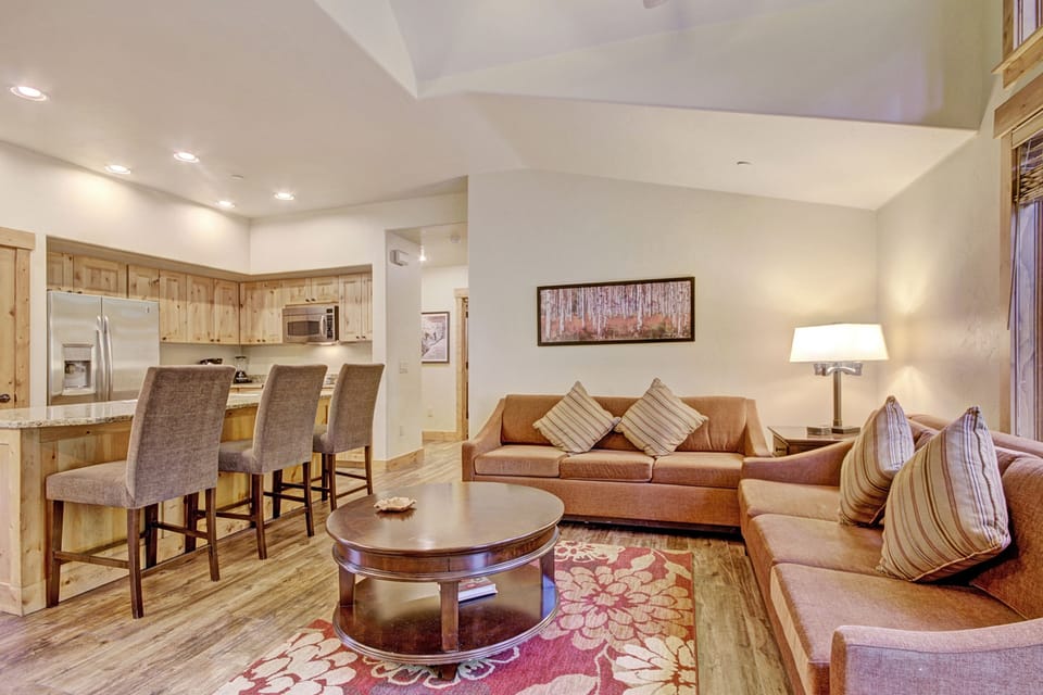 Townhome, 2 Bedrooms | Living area | 42-inch flat-screen TV with cable channels, TV