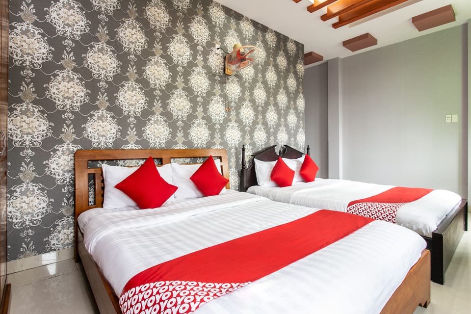 WiFi (free), bed sheets