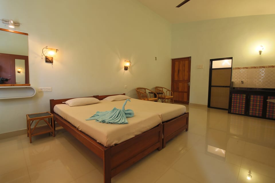 In-room safe, desk, laptop workspace, free WiFi