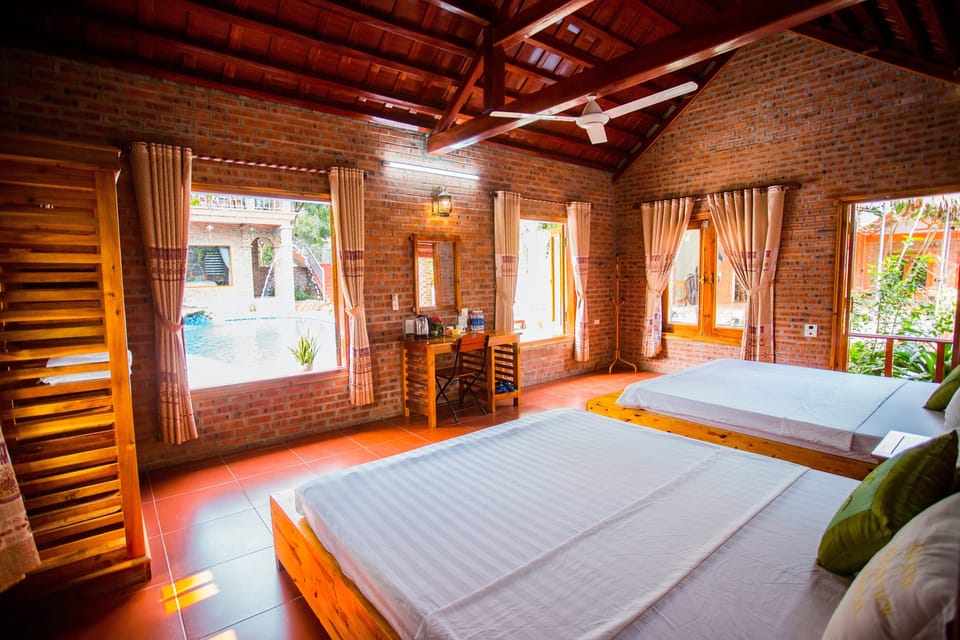  Deluxe Family Bungalow | Desk, free WiFi, bed sheets