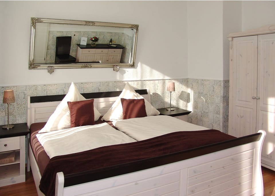 Minibar, in-room safe, desk, soundproofing