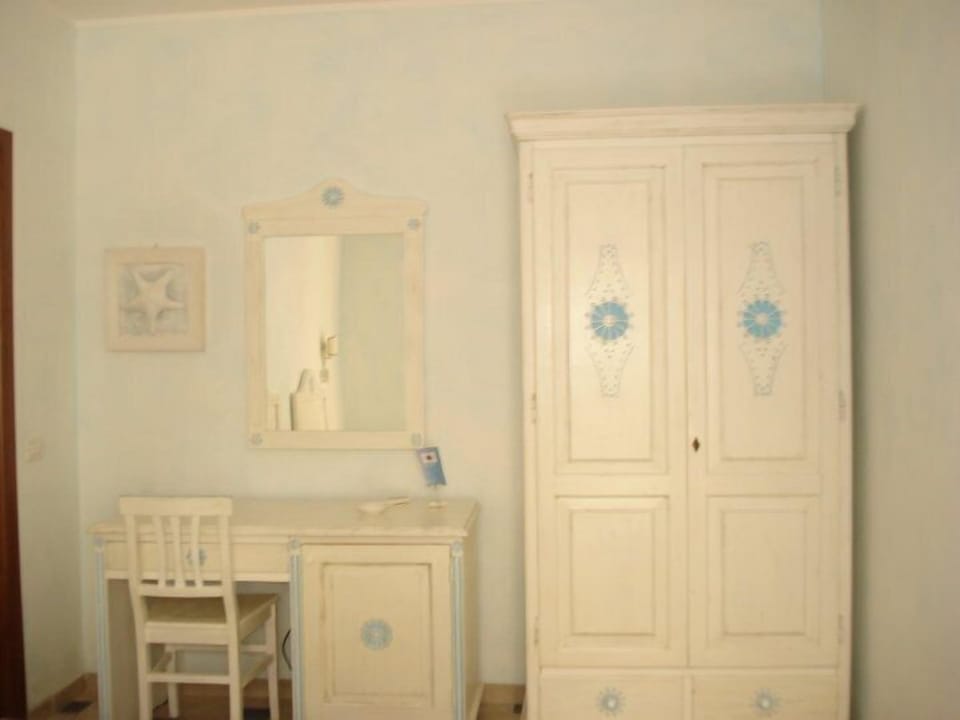 Double Room Single Use | Premium bedding, in-room safe, desk, free WiFi