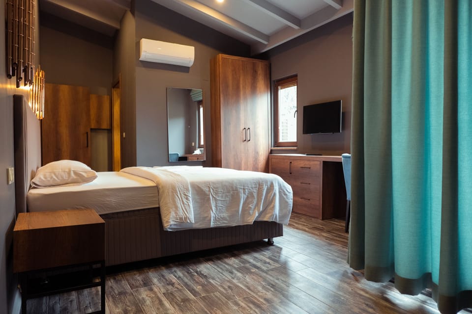 Deluxe Balcony | Select Comfort beds, minibar, iron/ironing board, free WiFi