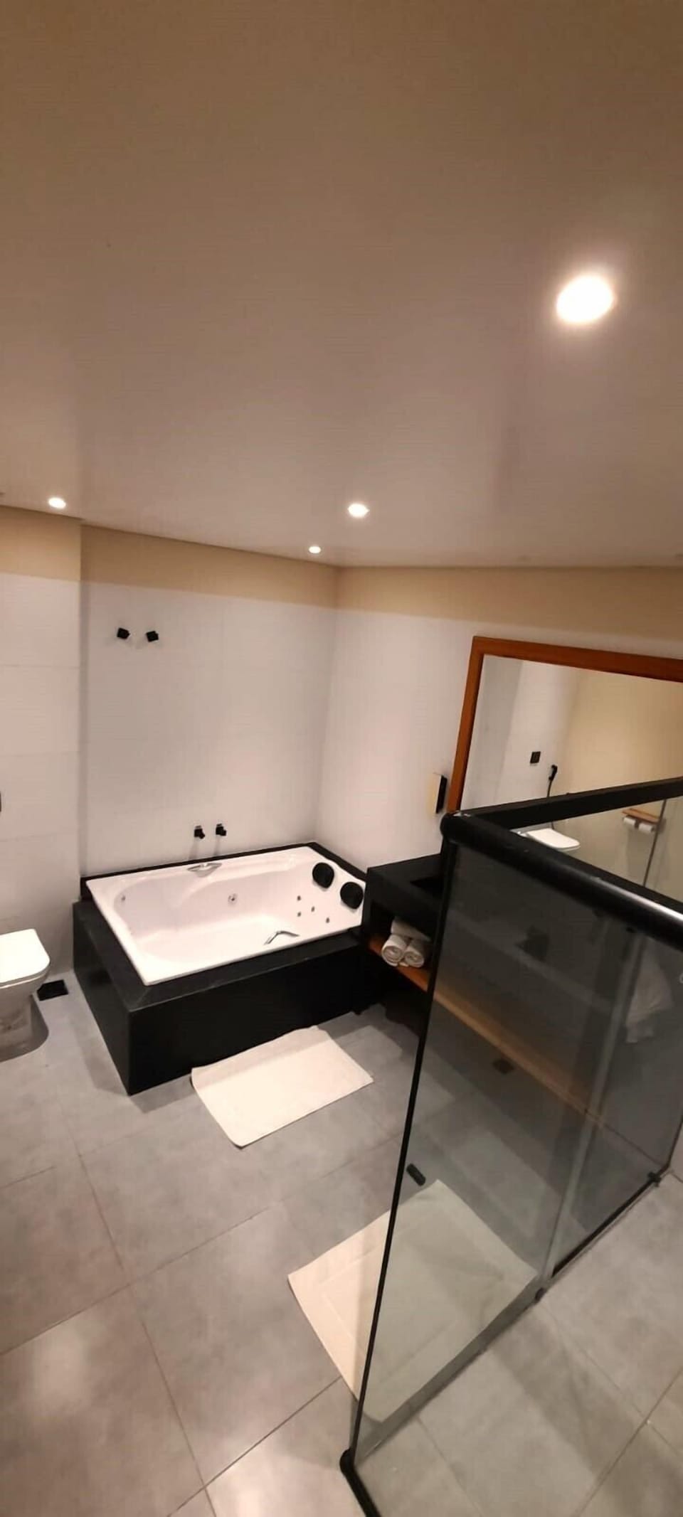 Deluxe Double Room | Premium bedding, pillowtop beds, minibar, laptop workspace