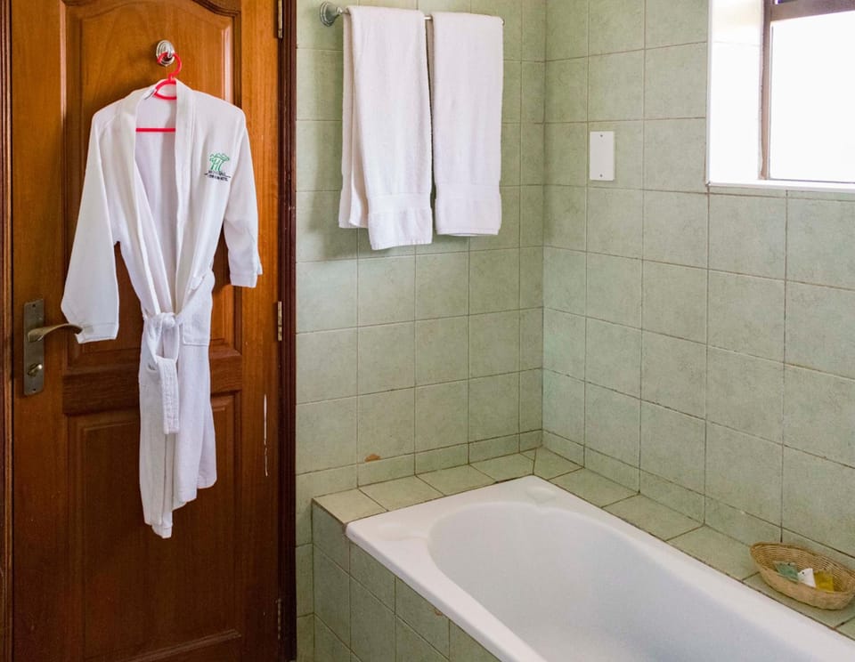 Eco-friendly toiletries, slippers, towels