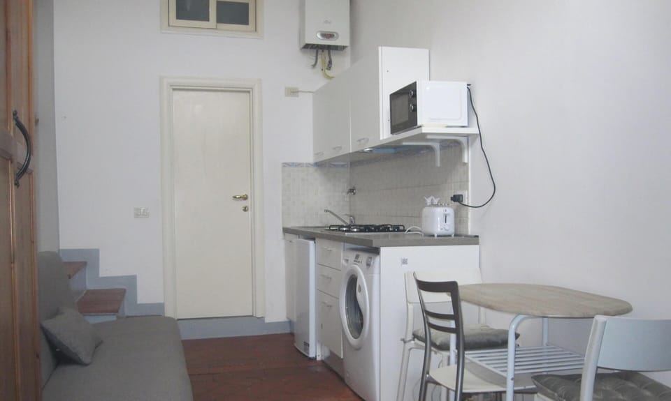 Apartment | Living area | Flat-screen TV