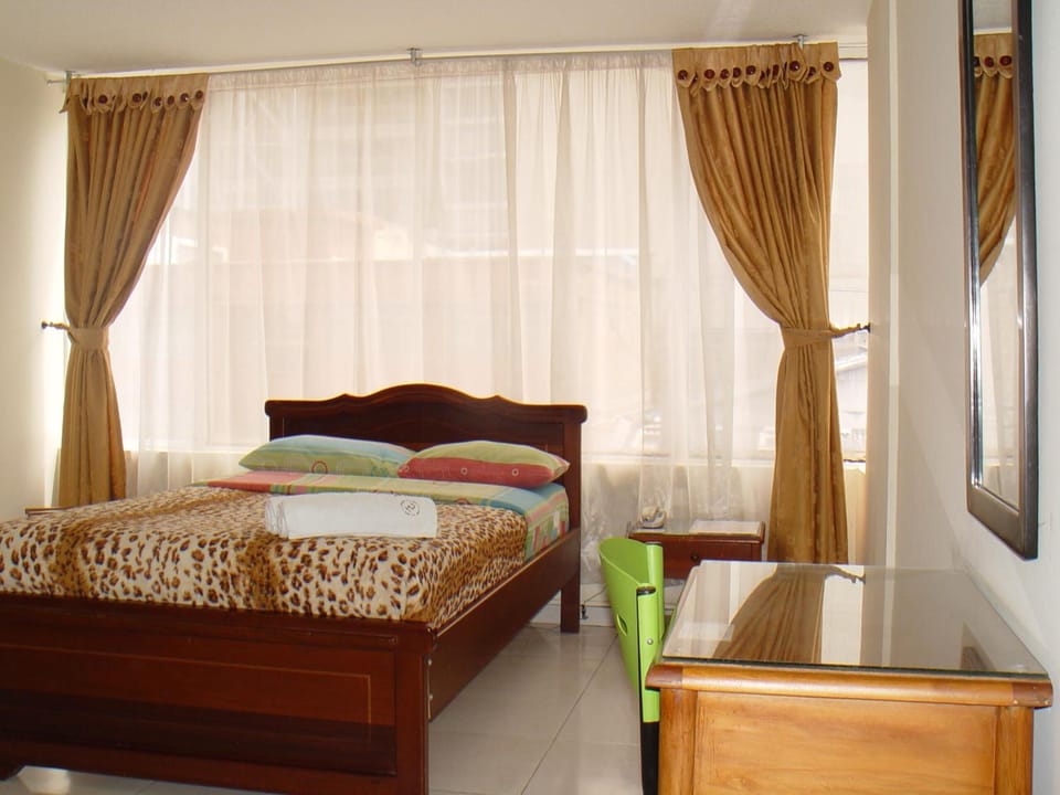 Desk, iron/ironing board (on request), WiFi (free), bed sheets