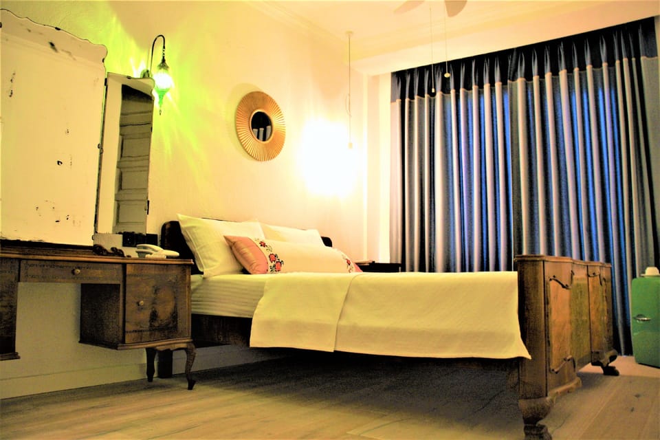 Traditional Double Room | Premium bedding, minibar, in-room safe, iron/ironing board (on request)