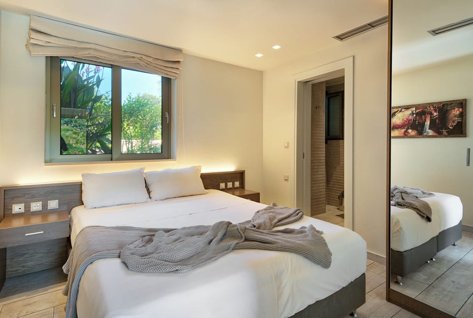 Double Suite with Mountain View | 1 bedroom, premium bedding, down comforters, minibar