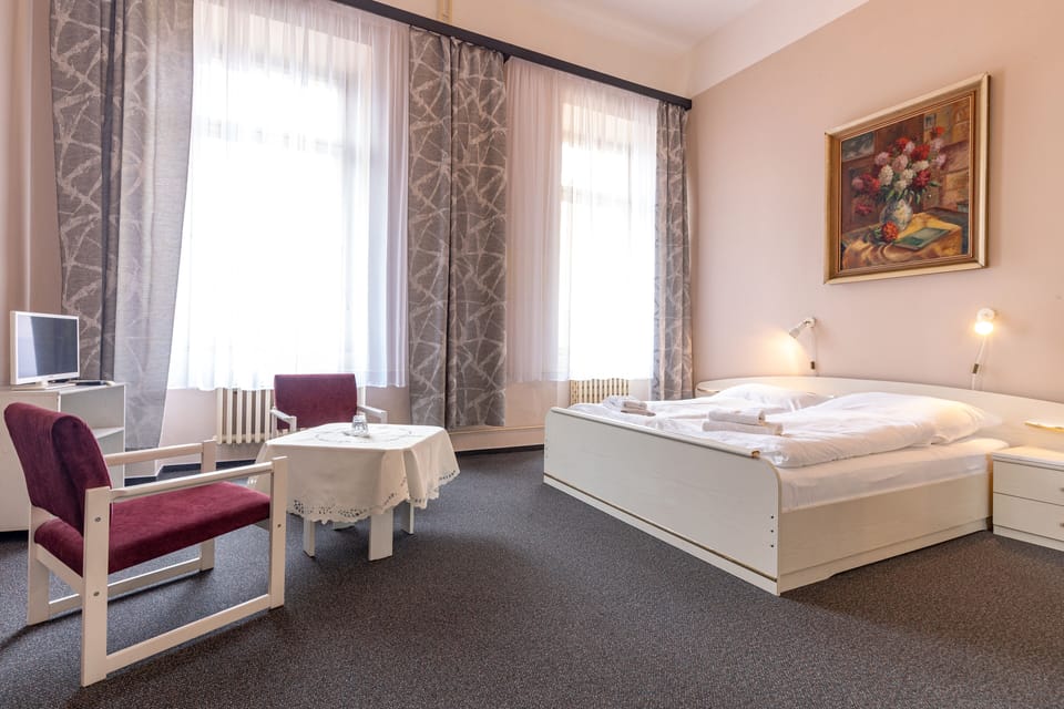 Double or Twin Room | 1 bedroom, blackout drapes, free WiFi, bed sheets