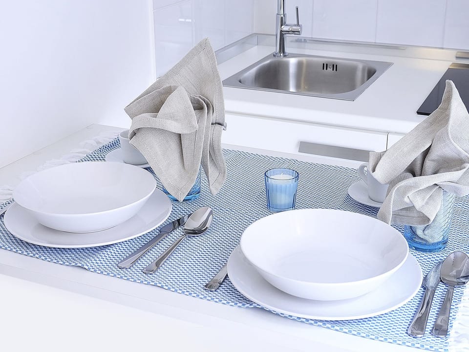 Suite, Balcony | Private kitchen | Full-size fridge, microwave, stovetop, coffee/tea maker