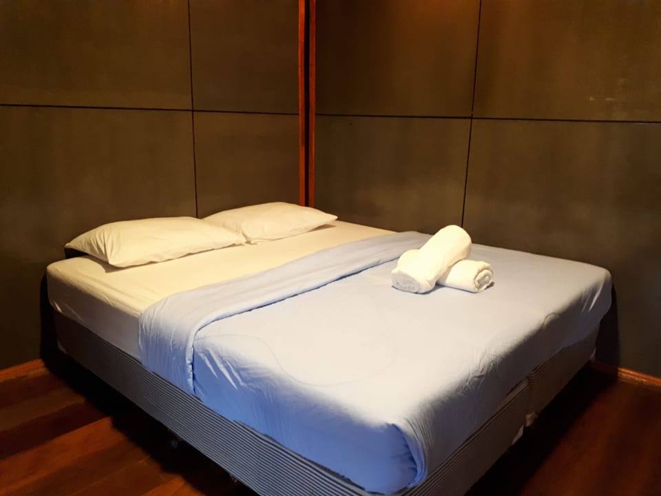 Standard Double Room with River View | Rollaway beds, free WiFi